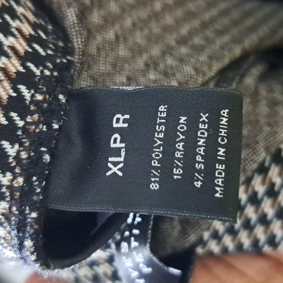 Investments The REGENT ST Fit Pull-On Straight Leg Houndstooth Pants - Picture 9 of 10